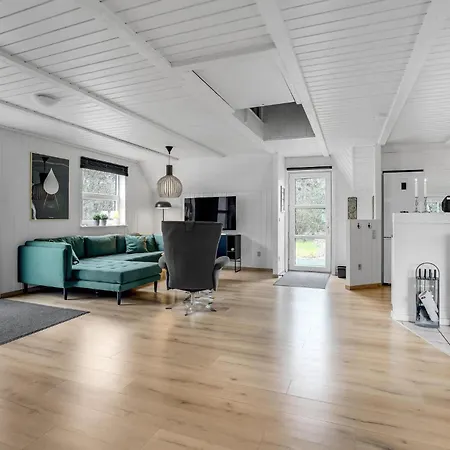 Amazing In With Kitchen Blåvand